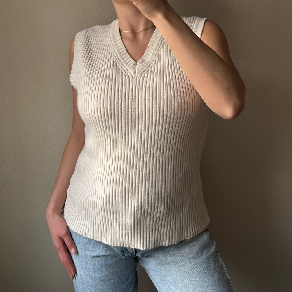 DKNY sweater vest